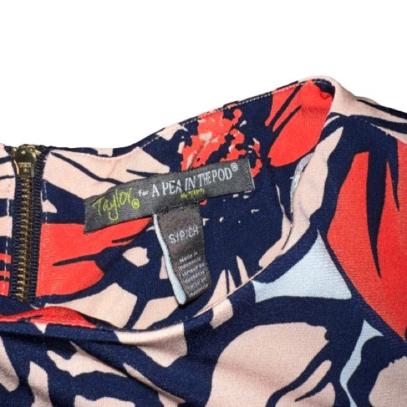 A Pea in the Pod Maternity Dress - Picture 3 of 3